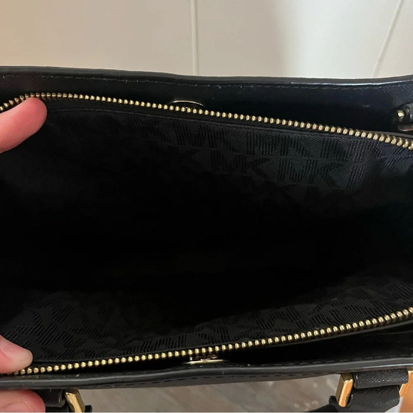 Michael Kors Black Women's Bag and Wallet Set - Picture 8 of 16